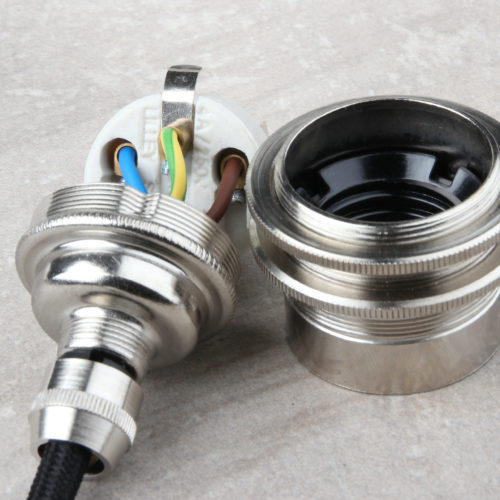 Vintage-Fassung-richtig-verkabeln-und-wieder-oeffnen_2-scaled-500x500